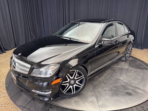 Used 2013 Mercedes-Benz C 300 4MATIC Sedan image 2