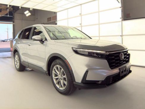 Used 2023 Honda CR-V EX image 3