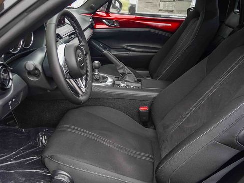 New 2026 MAZDA MX-5 Miata Club w/ Appearance Package RWD image 21