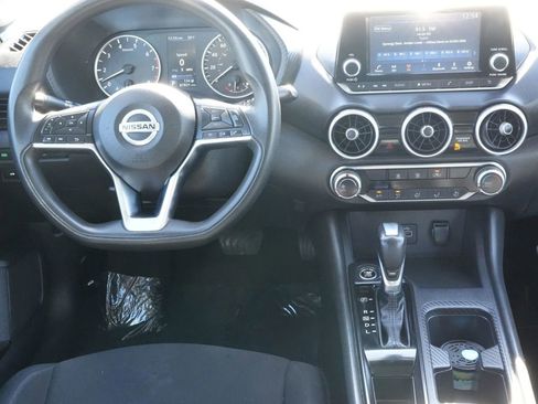 Used 2023 Nissan Sentra S image 5