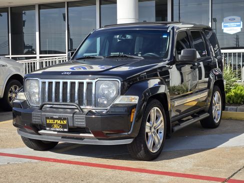 Used 2012 Jeep Liberty Limited Jet w/ Exterior Appearance Group image 2