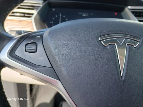 Used 2018 Tesla Model X 75D AWD/4WD image 22