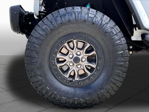 Used 2022 Jeep Wrangler Unlimited Rubicon AWD/4WD image 10
