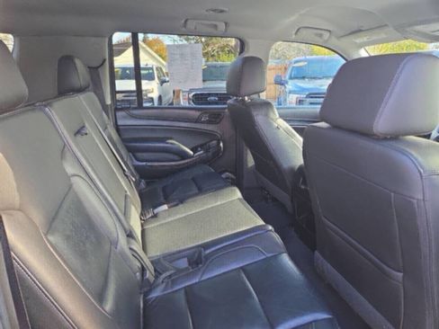 Used 2020 Chevrolet Suburban LT AWD/4WD image 16