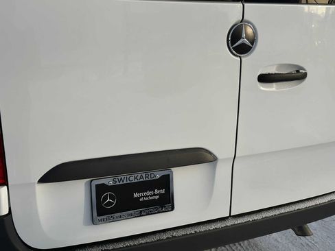 Used 2025 Mercedes-Benz Sprinter 2500 image 17