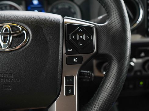 Used 2022 Toyota Tacoma Limited AWD/4WD image 25