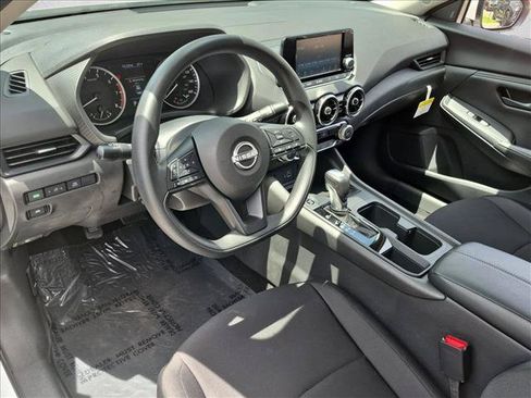 Certified 2025 Nissan Sentra S FWD image 10