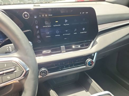 Used 2026 Chevrolet Equinox LT FWD image 22