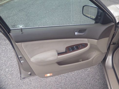 Used 2006 Honda Accord EX image 32