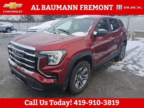 Used 2025 GMC Terrain Elevation image 4