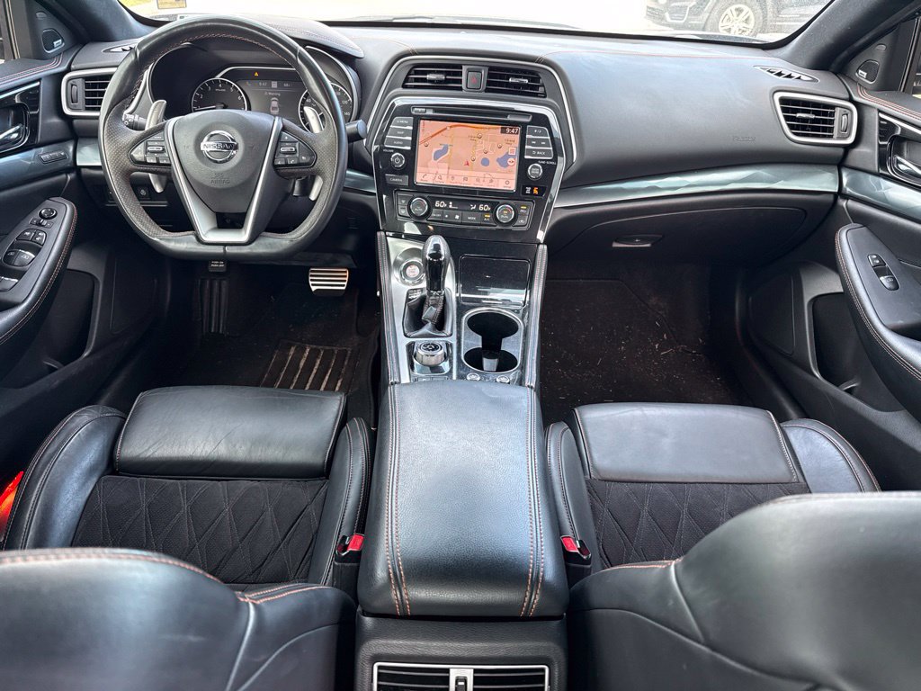 Used 2020 Nissan Maxima SR w/ Sport Mat Group FWD image 11