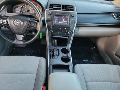 Used 2015 Toyota Camry LE FWD image 10