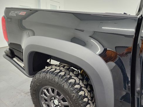 Used 2022 Chevrolet Colorado ZR2 w/ Colorado ZR2 Bison Edition image 24