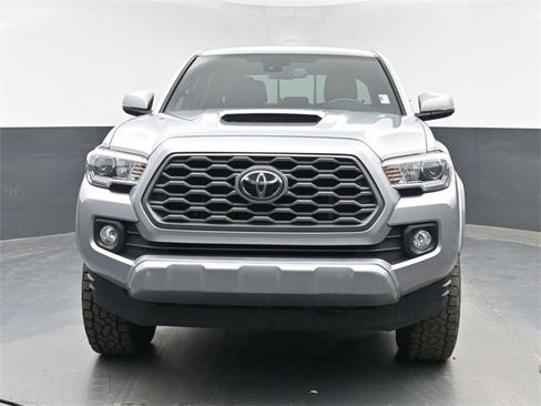 Used 2021 Toyota Tacoma TRD Sport image 3