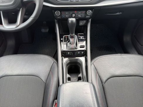 Used 2025 Jeep Compass Trailhawk AWD/4WD image 27