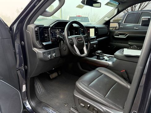 Used 2022 GMC Sierra 1500 SLT w/ SLT Premium Plus Package image 5