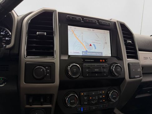 Used 2021 Ford F350 Lariat w/ Lariat Ultimate Package AWD/4WD image 10