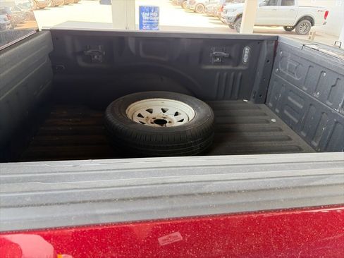 Used 2019 Ford F150 Lariat w/ Equipment Group 502A Luxury AWD/4WD image 4