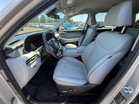 Used 2025 Hyundai Palisade SEL FWD image 30