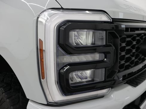 Used 2025 Ford F250 XLT w/ Black Appearance Package AWD/4WD image 26