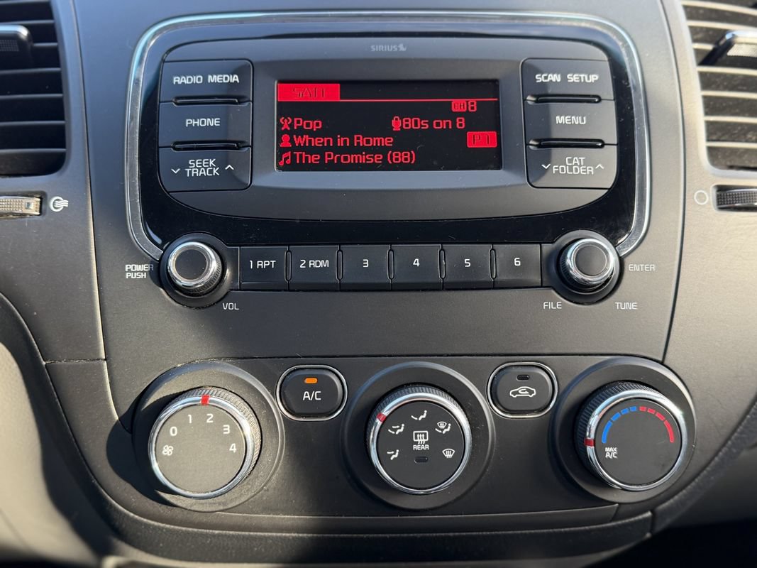 Used 2017 Kia Forte LX FWD image 17