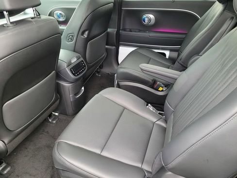 New 2026 Hyundai Ioniq 9 Calligraphy image 16