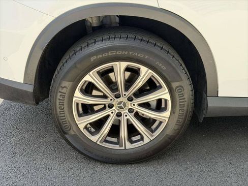 Used 2023 Mercedes-Benz GLC 300 4MATIC image 8
