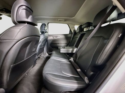 Used 2025 Kia Sportage SX FWD image 25