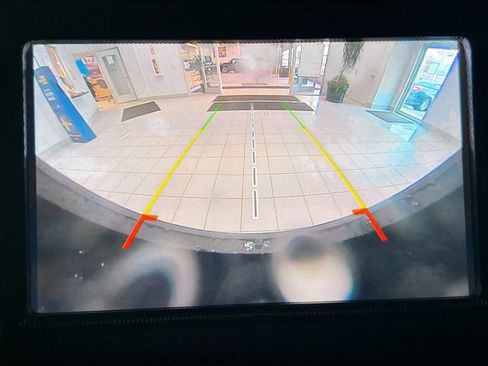 Used 2018 Jeep Wrangler Unlimited Sahara image 16