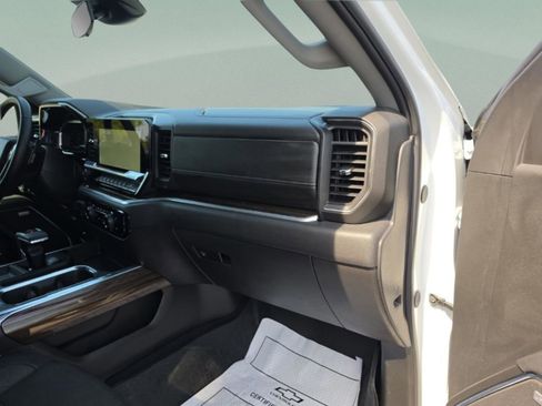 Used 2025 Chevrolet Silverado 1500 LT Trail Boss w/ Convenience Package II image 27