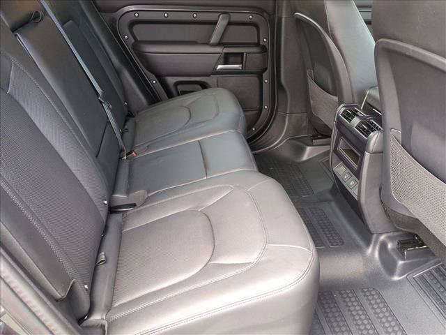Certified 2025 Land Rover Defender 110 X-Dynamic SE AWD/4WD image 21
