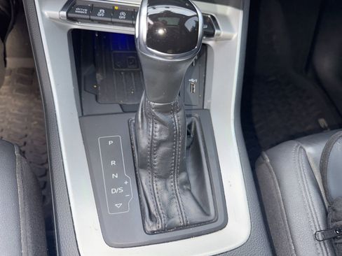 Used 2021 Audi Q3 2.0T Premium Plus w/ Premium Plus Package image 16