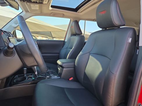 Used 2024 Toyota 4Runner TRD Off-Road Premium w/ Off Road Premium Plus Package image 15