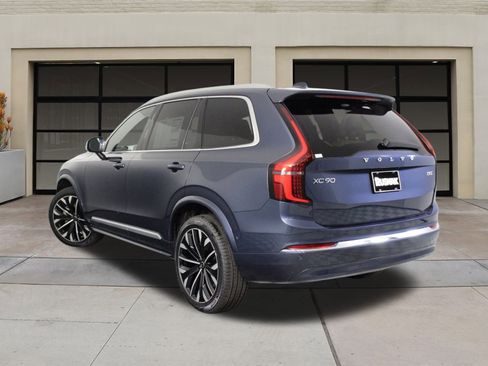 New 2026 Volvo XC90 B5 Ultra image 3