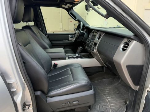 Used 2017 Ford Expedition EL Limited w/ Equipment Group 301A RWD image 17