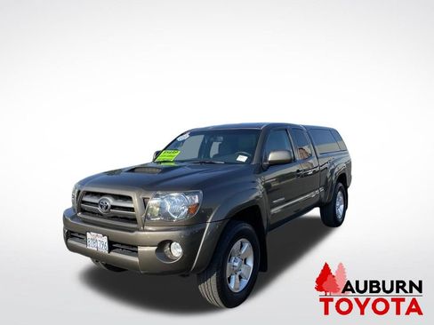 Used 2009 Toyota Tacoma PreRunner RWD image 3