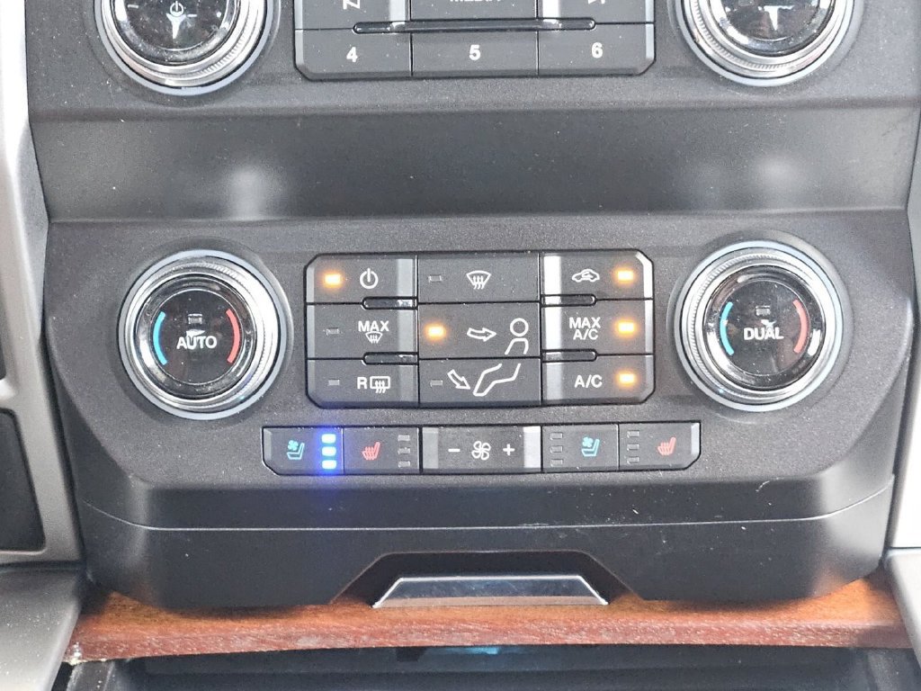 Used 2020 Ford F250 King Ranch w/ King Ranch Ultimate Package AWD/4WD image 29