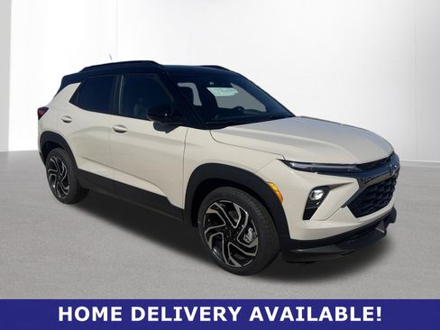 Used 2026 Chevrolet TrailBlazer RS w/ Convenience Package FWD image 1