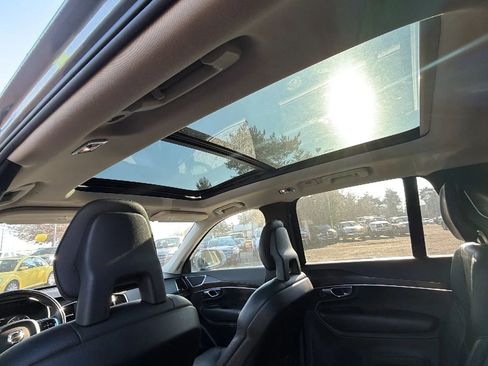 Used 2016 Volvo XC90 T6 Momentum w/ Momentum Plus Package image 12