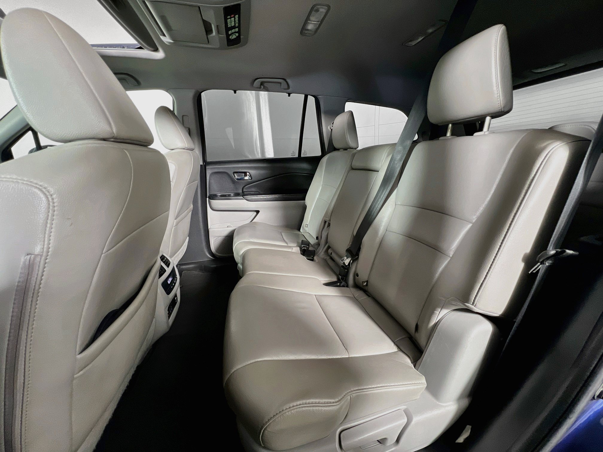 Used 2016 Honda Pilot Touring image 22