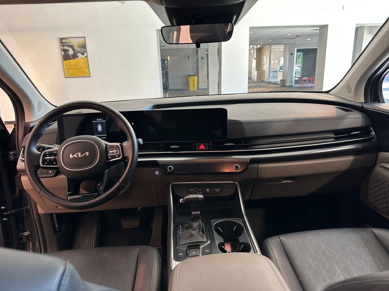 Used 2026 Kia Carnival FWD image 35