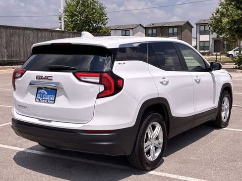 Used 2024 GMC Terrain SLE FWD image 6