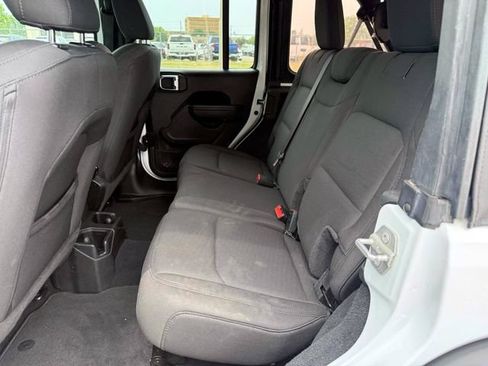 Used 2022 Jeep Wrangler Unlimited Sport AWD/4WD image 13