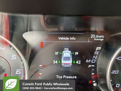 Used 2019 Dodge Charger SXT image 8