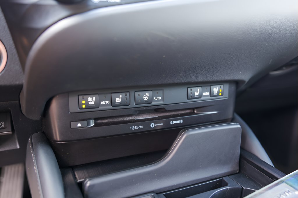 Used 2019 Lexus ES 350 w/ Premium Package FWD image 18