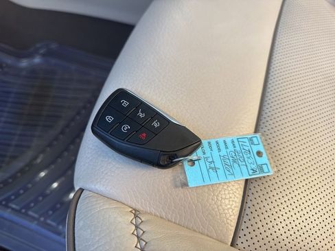 Used 2021 GMC Yukon Denali image 38