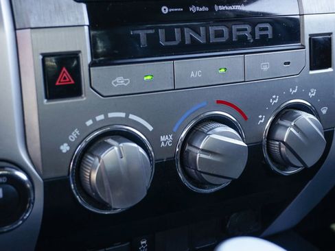 Used 2020 Toyota Tundra SR5 w/ SR5 Leather Package AWD/4WD image 28