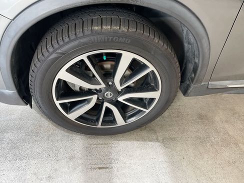 Used 2019 Nissan Rogue SL AWD/4WD image 10