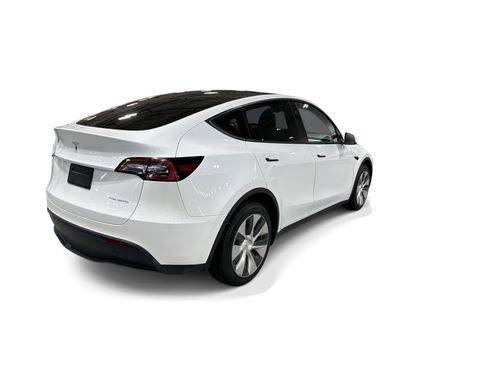 Certified 2023 Tesla Model Y Long Range AWD/4WD image 6