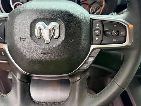 Used 2025 RAM 2500 Big Horn AWD/4WD image 25